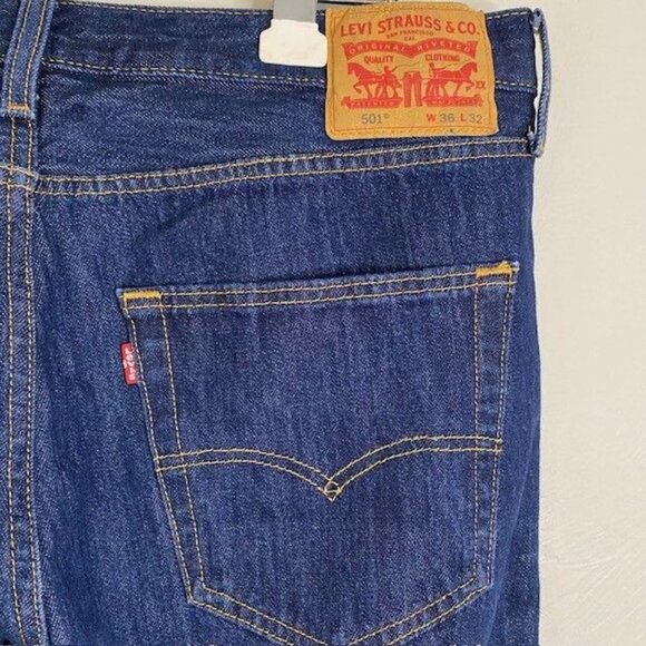 Levi's 501 Button Fly 36 X 32 Dark wash 5 pocket Straight leg Cotton Western - Picture 5 of 13